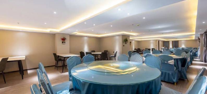 乌兰圣之蓝酒店图片