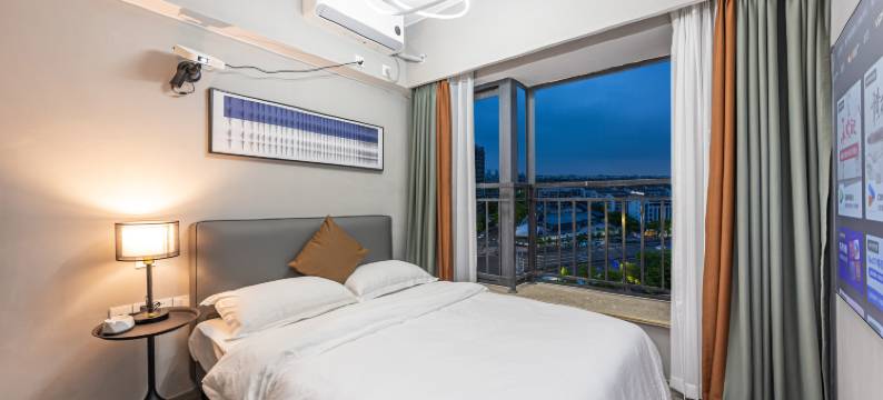 宁波远月乌托邦公寓(郁金香中心店)图片