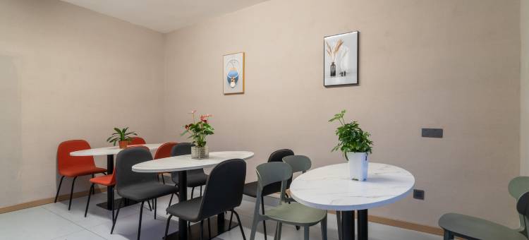 西西里智选酒店(黔西步行街水西公园店)图片