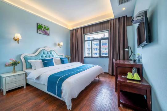 乐菲尔酒店(重庆江北机场店)