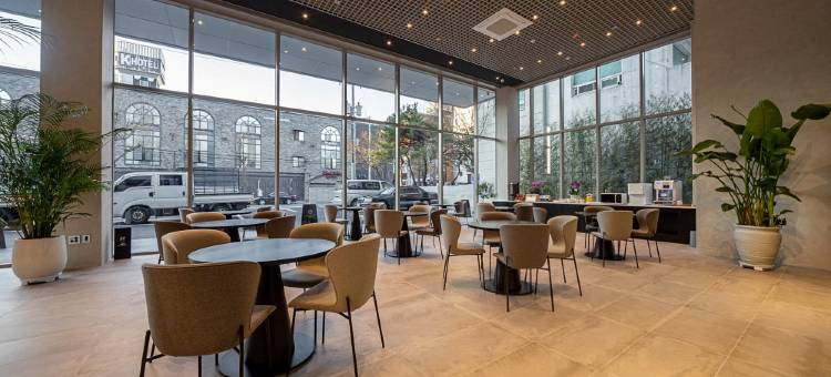 诺布里昂酒店(Hotel Noblion)图片