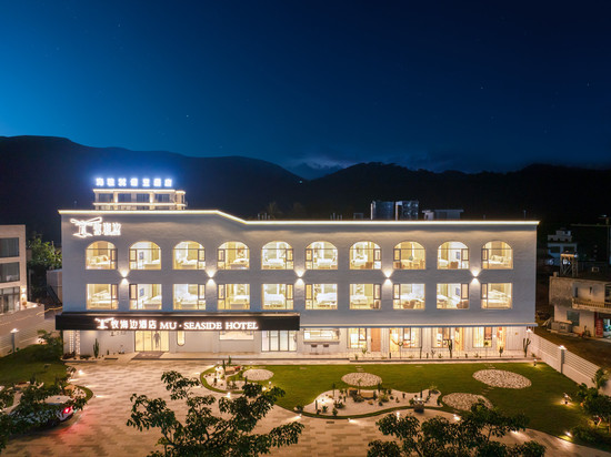 万宁牧海边酒店(神州半岛度假区环岛旅游公路店)