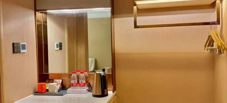维也纳酒店(鲁山之窗店)图片