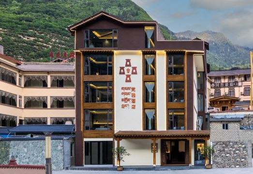 九寨沟梵雅酒店外景图