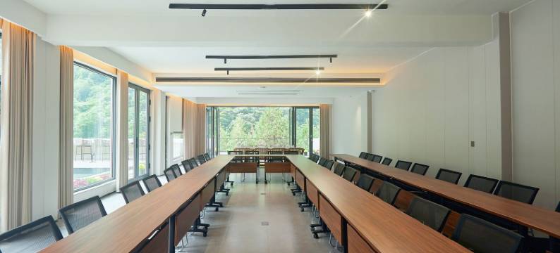 瀑见度假酒店(南太行八里沟天河瀑布店)图片