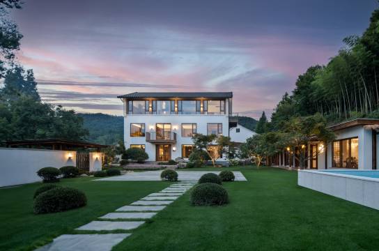 安吉·灵峰山下·亲子度假·山景露台·星空美宿