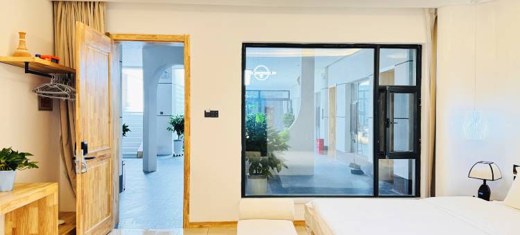 星来牧野·艺术民宿(特克斯八卦城店)图片