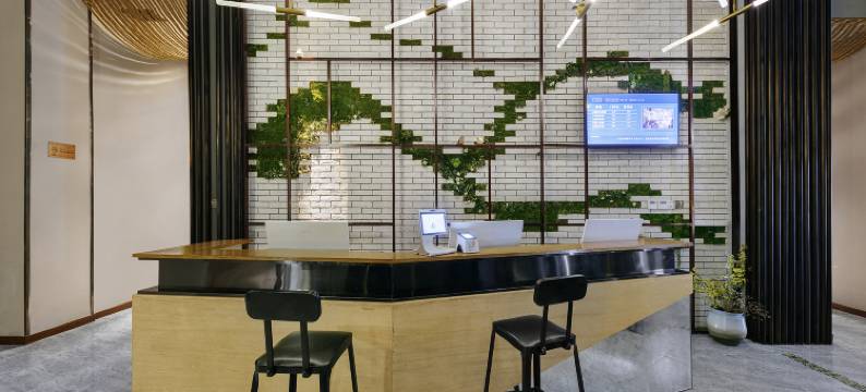 元居那山酒店(郑州中原万达探十里店)图片