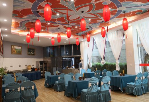 56 Nationalities Hotel Hotel Overview