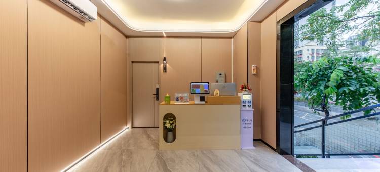 韶华电竞公寓(深圳五和地铁站店)图片