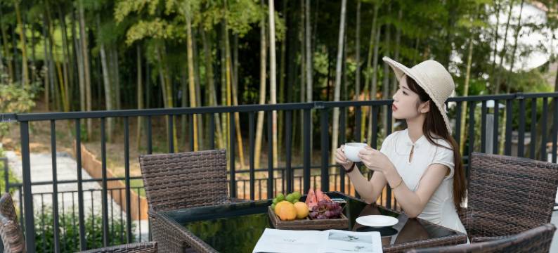 安吉若遇丨山野溯溪星空泳池度假美宿(灵峰山景区店)图片