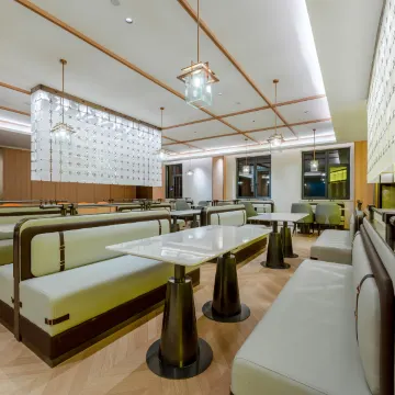 高平鑫辰酒店（红旗财富大厦店）