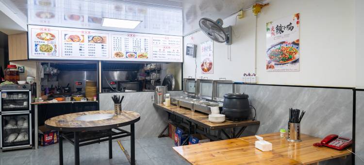 艺选酒店(南充火车站西华师大店)图片