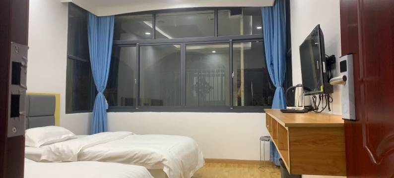 林芝古朗月民宿图片