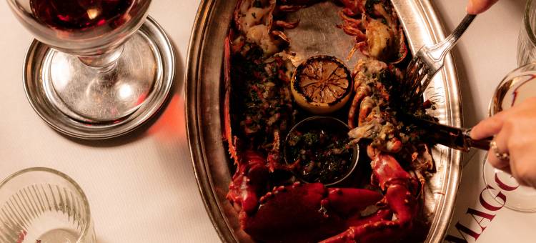 巴黎蒙马特高地罗什舒阿尔酒店(带巴黎圣心堂景观)(Hotel Rochechouart)图片