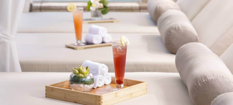 香港九龙东皇冠假日酒店图片