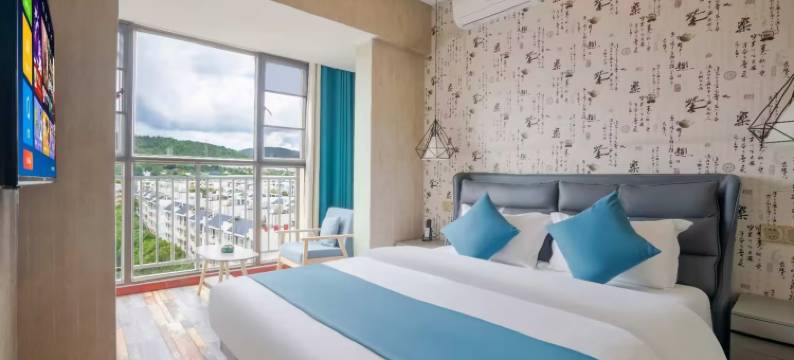 华梦酒店(昆明大学城高铁南站店)图片