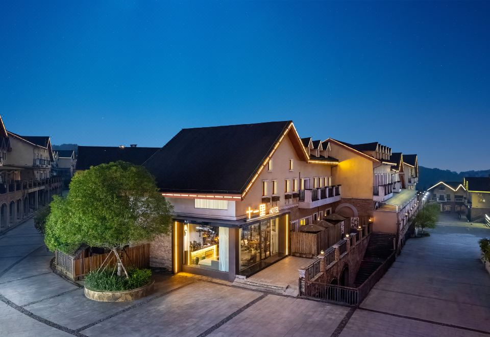 十一里酒店(仙女山游客中心店)外景图