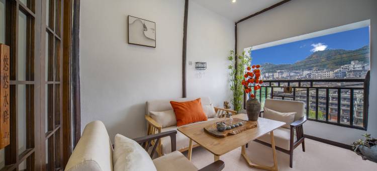 悠悠水畔•高端江景民宿(凤凰古城景区南华门店)图片