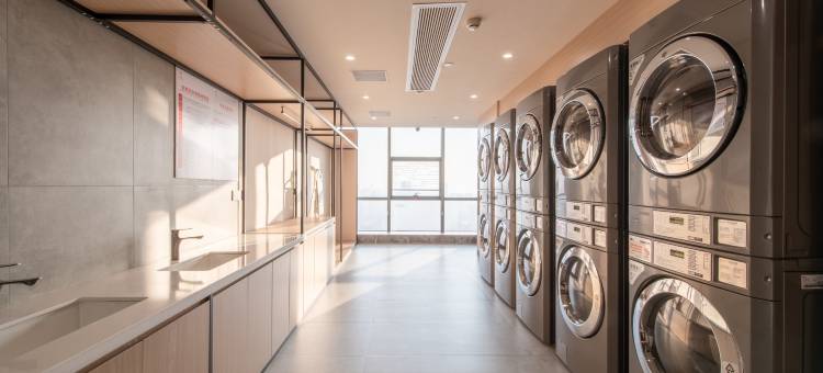 维纳斯皇家酒店(佛山魁奇路地铁站创意产业园店)图片