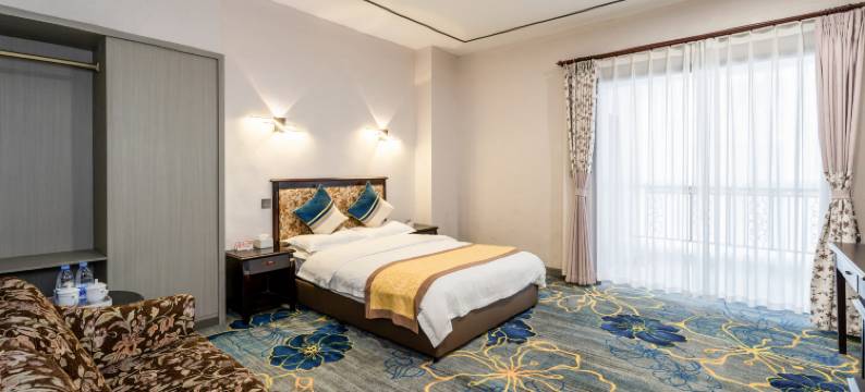 射洪麦加大餐厅住宿图片