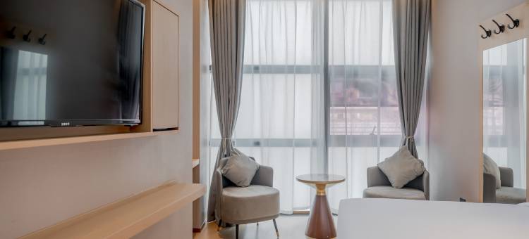 艾扉酒店(上海徐家汇宛平南路店)图片