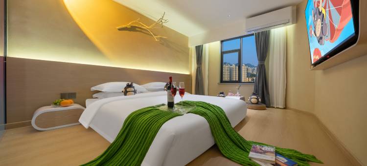 龙猫精灵酒店(成都宽窄巷子文殊院地铁站店)图片