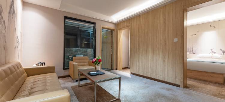 白河金地精品酒店(安康白河东站店)图片