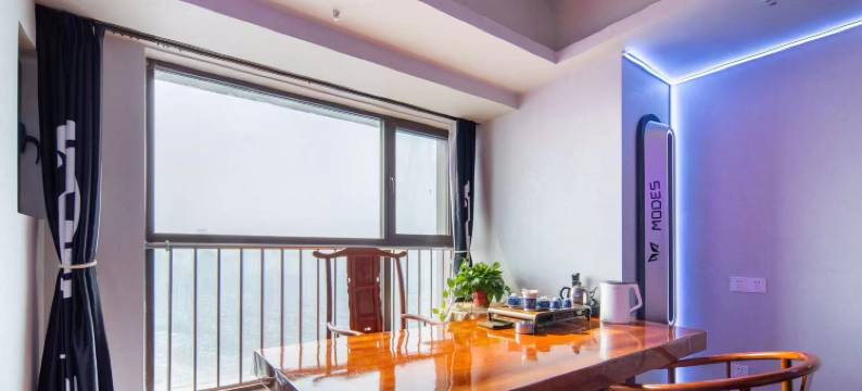 沈阳Rush B红钻电竞公寓(青年公园彩电塔夜市店)图片