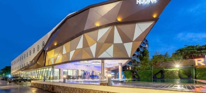 罗迪纳海滩酒店(Rodina Beach Hotel)图片