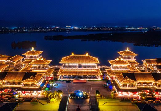 龙天小镇度假区番唐酒店外景图