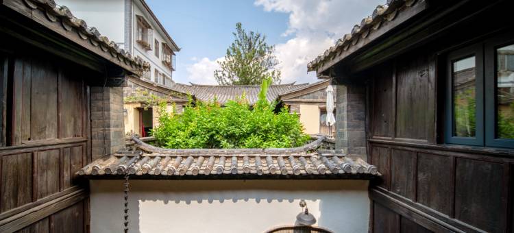 建水梵栖精品民宿(建水古城小火车店)图片