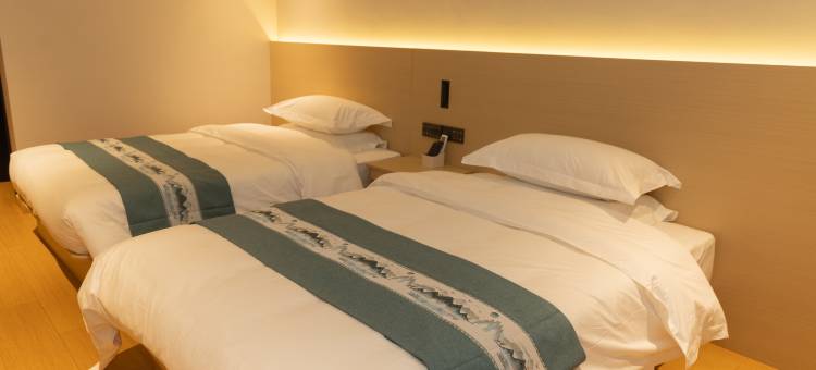 如家睿柏·云酒店(邯郸武安市广乐小区店)图片