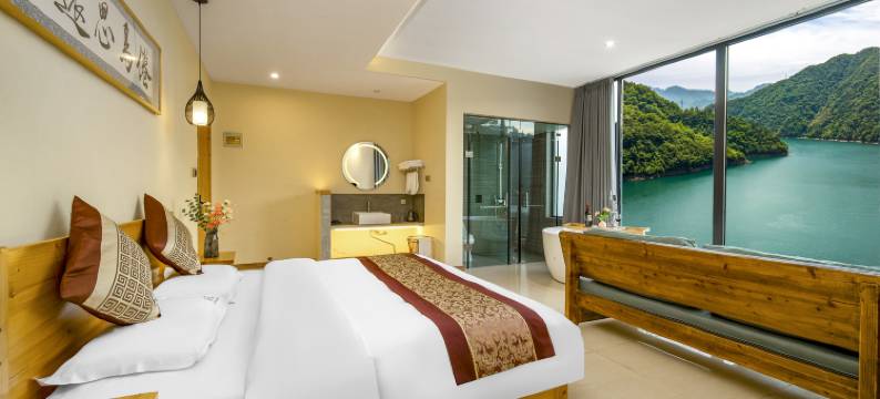 黄山知还云岫轻奢湖景度假民宿(太平湖风景区店)图片