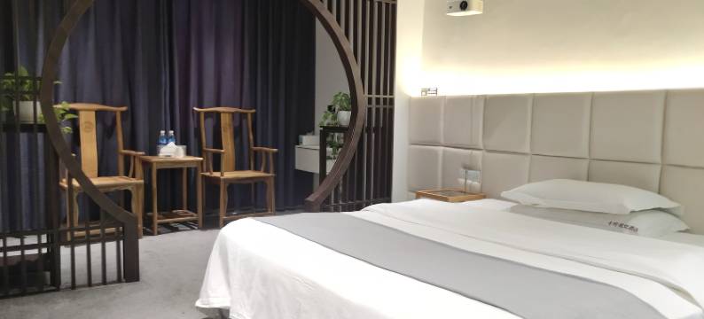 兴义卡伦视觉酒店图片