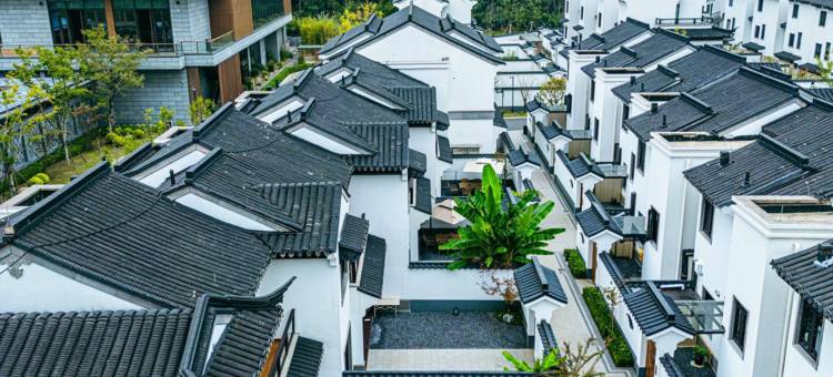 烟雨墅·万达美华汤泉·泳池·宠物亲子Villa度假别墅(灵峰山店)图片