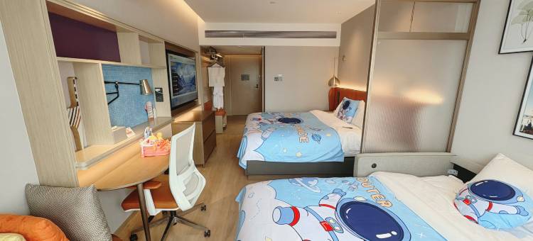 哈尔滨中央大街索菲亚教堂希尔顿惠庭酒店图片