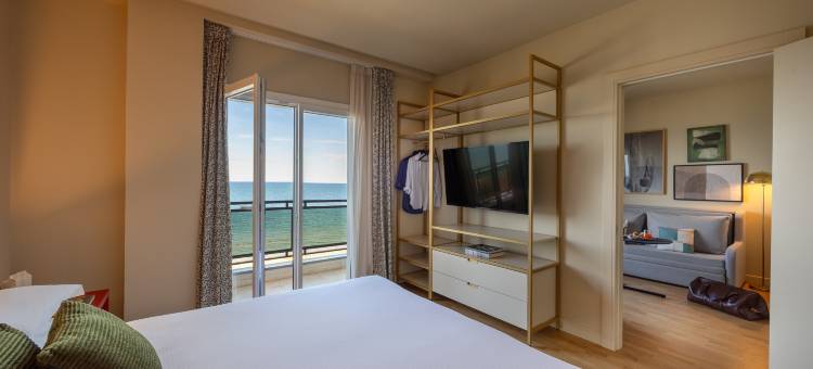 佩沙罗的查理(Charlie in Pesaro)图片