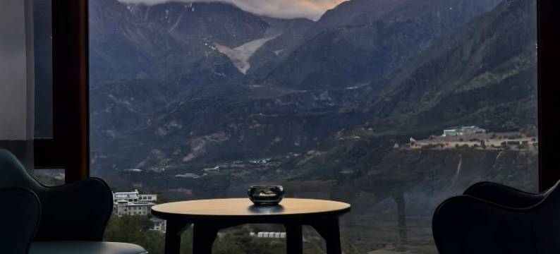 米林万宸酒店(索松村店)图片