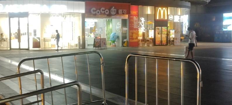 蓝莲花青年旅舍(嘉定南翔地铁站店)图片