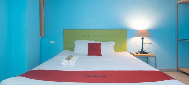 瑞德多兹普拉斯酒店 - 近宿务曼达维 UV(RedDoorz Plus New Era Budget Hotel Mandaue Former RedDoorz Plus Near UV Mandaue Cebu)图片