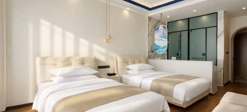 茜茜栖里民宿(赛里木湖东门游客中心店)图片