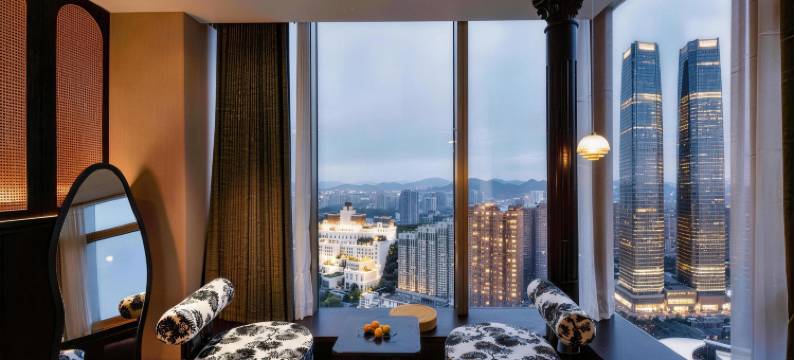 垚景阁·French Retro暮野高空|法式设计师影音民宿(花果园店)图片