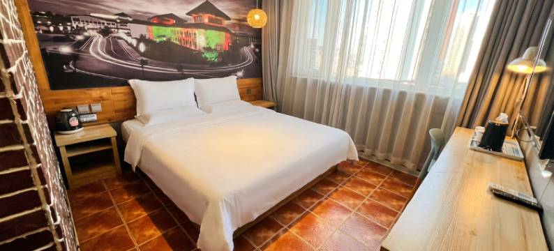 易佰酒店(石家庄铁道大学义堂地铁站店)图片