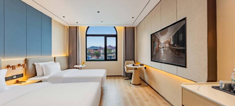 艺龙安悦酒店(上海罗店古镇美兰湖地铁站店)图片