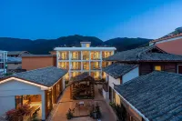 Pushu · All Lakeview Resort Villa (Lugu Lake Daluoishui Branch) - Bãi đậu xe