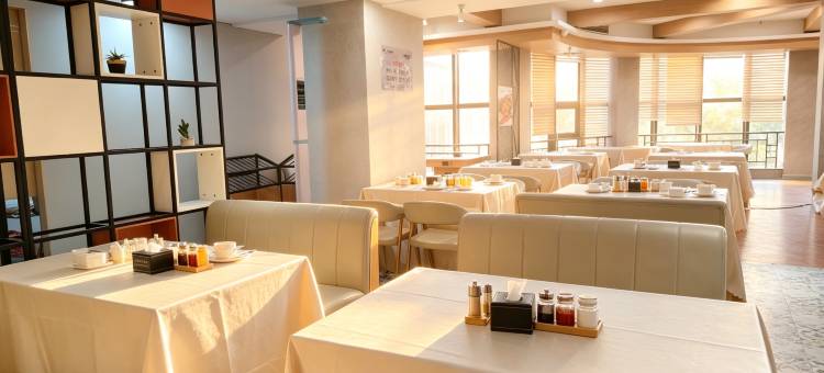 大连花好月圆酒店(普兰店万达广场店)图片