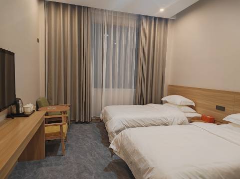 卢氏青橙商务宾馆