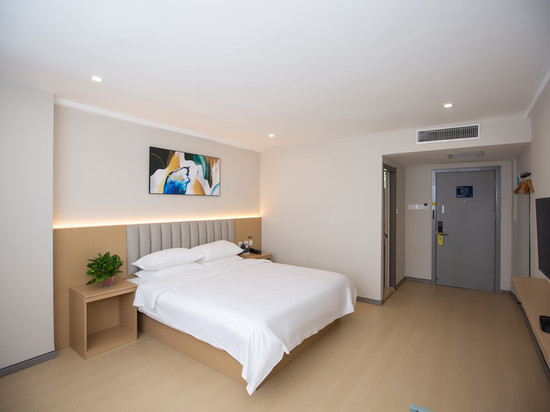 7喜酒店(沈丘长安中路店)