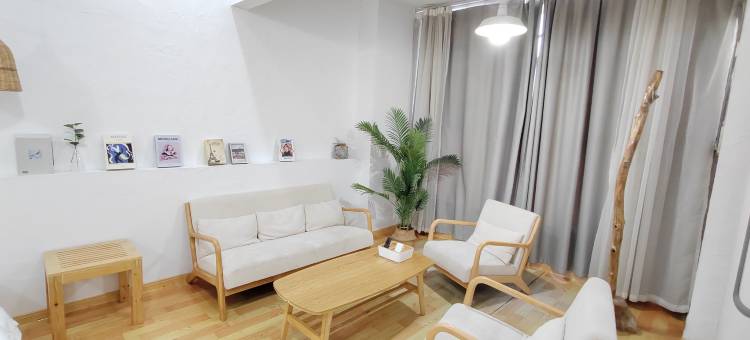 禧·悦茗观影民宿(蚌埠银泰城万达广场店)图片